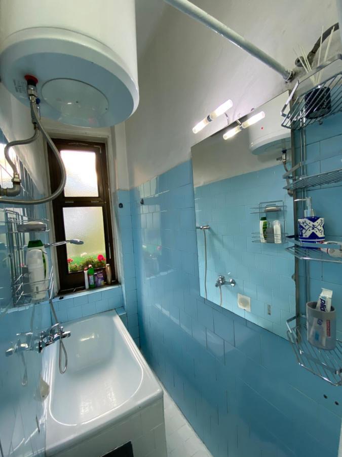 Nf'S Home Lovely Apartment In Heart Of Сараєво Екстер'єр фото