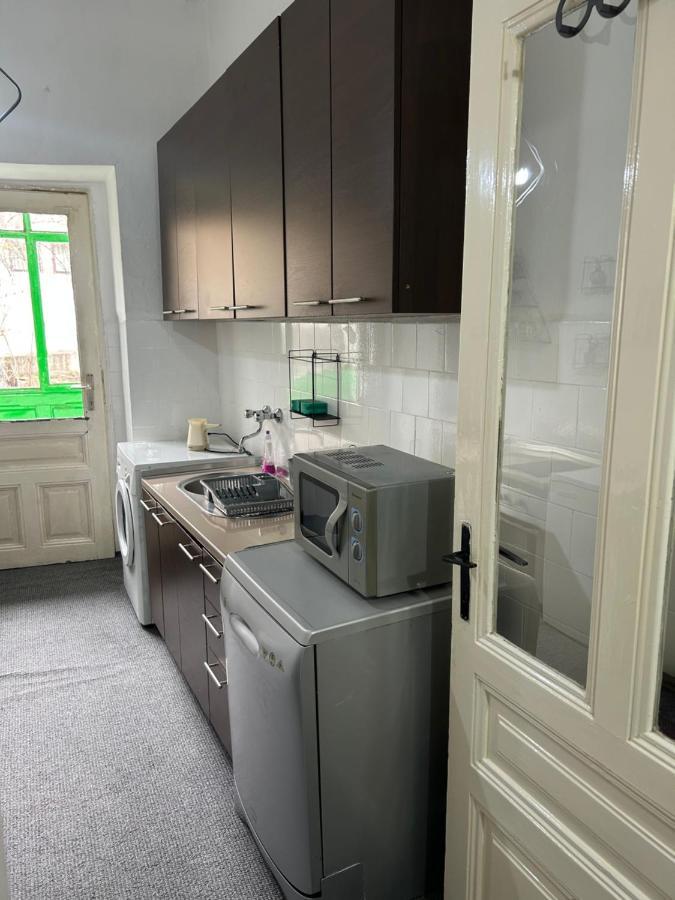 Nf'S Home Lovely Apartment In Heart Of Сараєво Екстер'єр фото